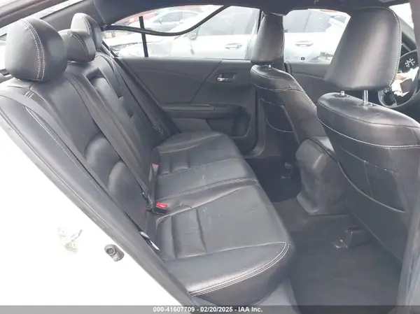 1HGCR2F57HA097366 2017 HONDA ACCORD - Image 8