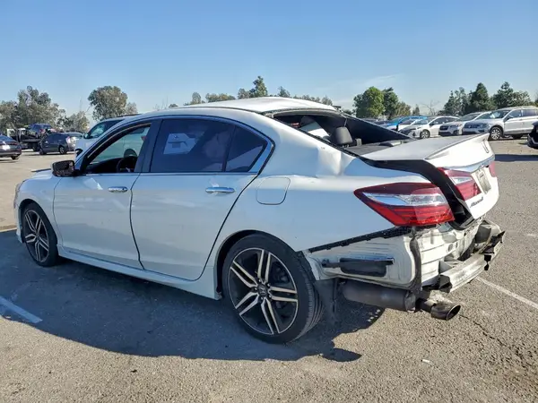 1HGCR2F57HA101223 2017 HONDA ACCORD - Image 2