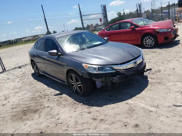 1HGCR2F57HA104056 2017 HONDA ACCORD - Image 1