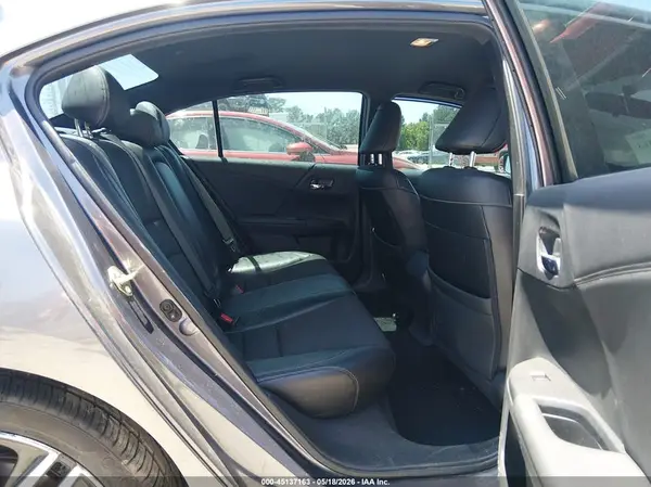 1HGCR2F57HA104056 2017 HONDA ACCORD - Image 8