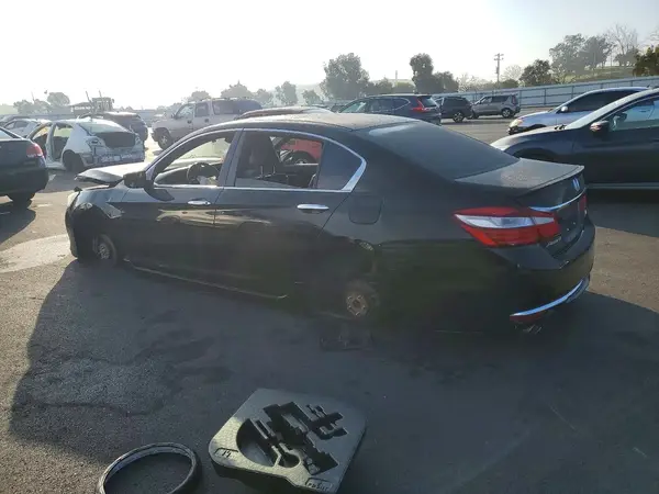 1HGCR2F57HA112044 2017 HONDA ACCORD - Image 2