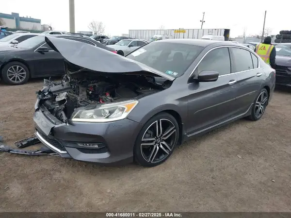 1HGCR2F57HA112447 2017 HONDA ACCORD - Image 2