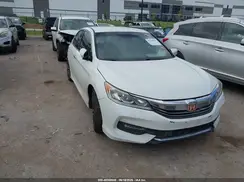1HGCR2F57HA121696 2017 HONDA ACCORD