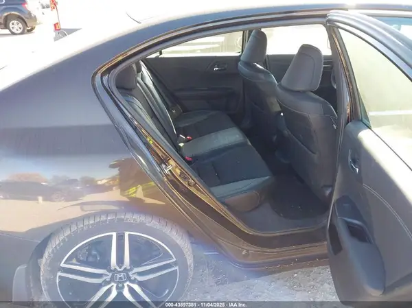 1HGCR2F57HA129264 2017 HONDA ACCORD - Image 8