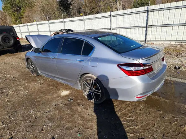 1HGCR2F57HA132889 2017 HONDA ACCORD - Image 2
