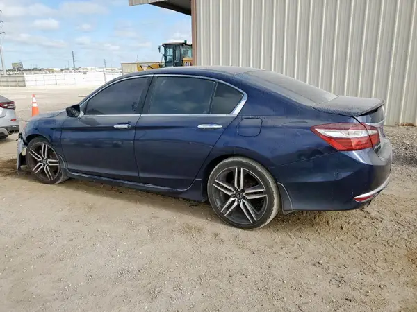 1HGCR2F57HA144900 2017 HONDA ACCORD - Image 2