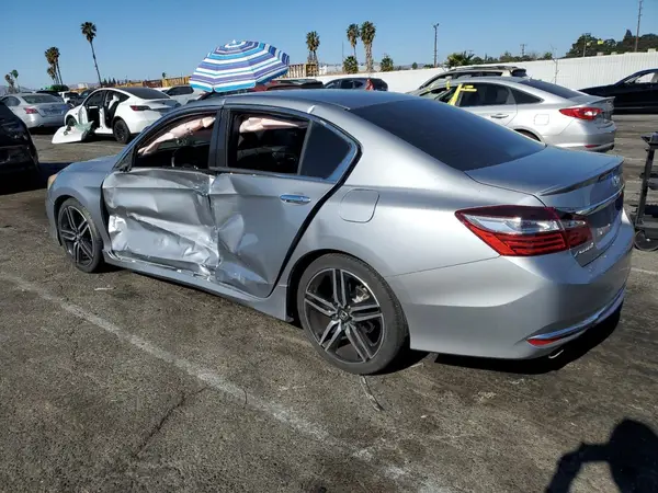 1HGCR2F57HA161826 2017 HONDA ACCORD - Image 2