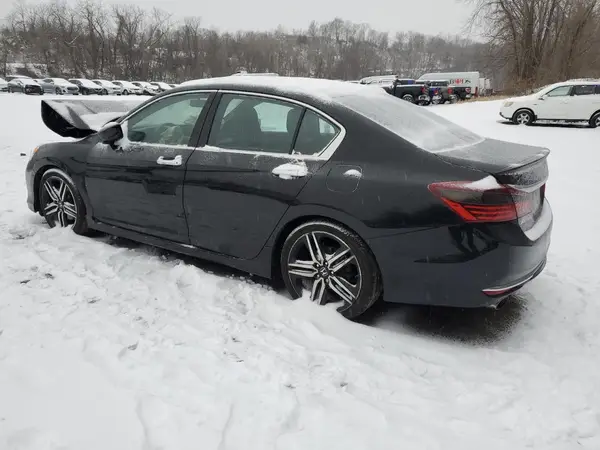 1HGCR2F57HA186841 2017 HONDA ACCORD - Image 2