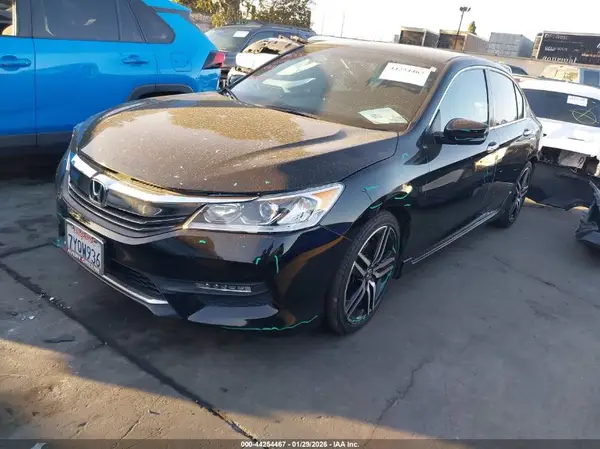1HGCR2F57HA188055 2017 HONDA ACCORD - Image 2