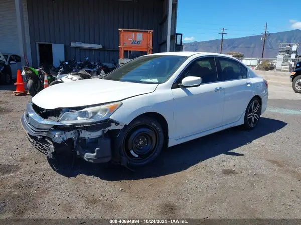 1HGCR2F57HA201709 2017 HONDA ACCORD - Image 2