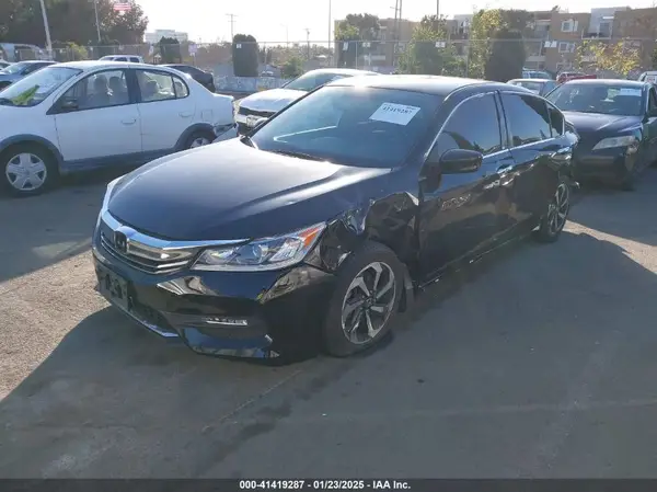 1HGCR2F57HA205503 2017 HONDA ACCORD - Image 2