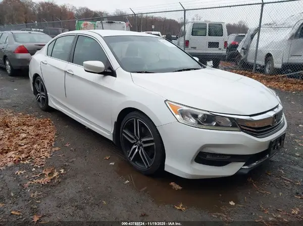 1HGCR2F57HA208921 2017 HONDA ACCORD - Image 1