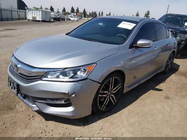 1HGCR2F57HA238081 2017 HONDA ACCORD - Image 2