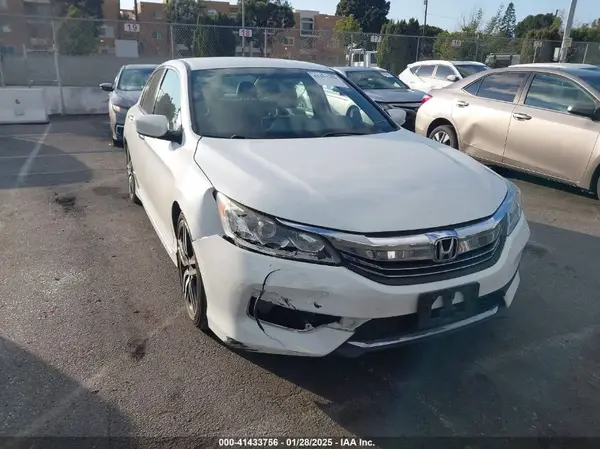 1HGCR2F57HA241790 2017 HONDA ACCORD - Image 1