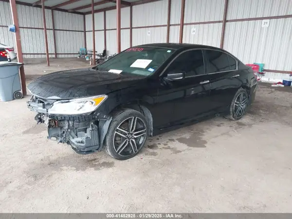 1HGCR2F57HA242194 2017 HONDA ACCORD - Image 2