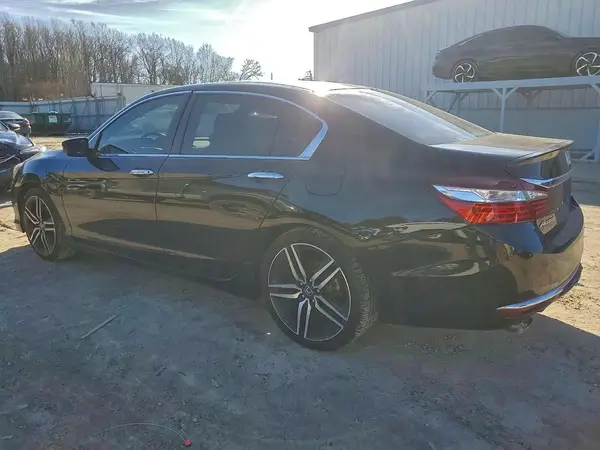 1HGCR2F57HA243376 2017 HONDA ACCORD - Image 2