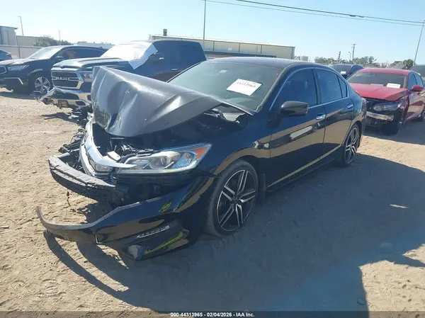 1HGCR2F57HA253910 2017 HONDA ACCORD - Image 2
