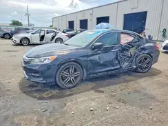 1HGCR2F57HA255706 2017 HONDA ACCORD