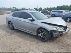 1HGCR2F57HA258492 2017 HONDA ACCORD