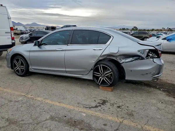 1HGCR2F57HA261702 2017 HONDA ACCORD - Image 2