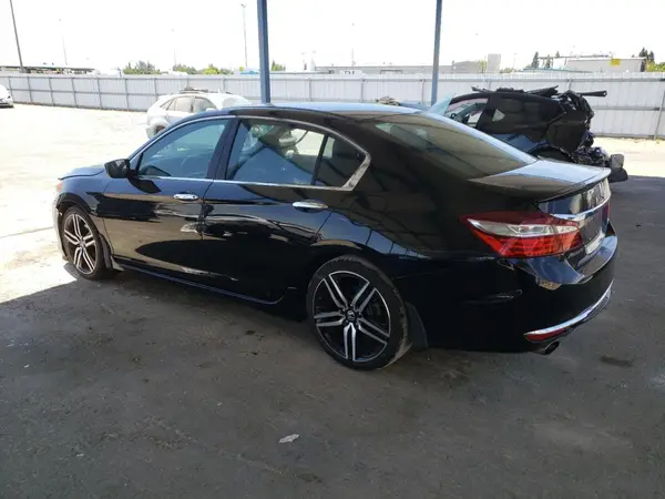 1HGCR2F57HA262929 2017 HONDA ACCORD - Image 2