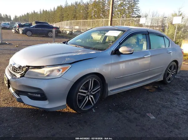 1HGCR2F57HA271680 2017 HONDA ACCORD - Image 2