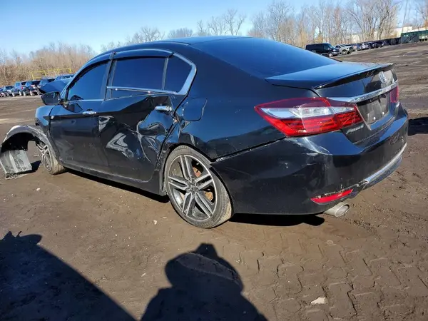 1HGCR2F57HA277429 2017 HONDA ACCORD - Image 2