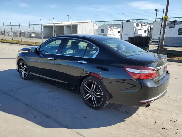 1HGCR2F57HA289225 2017 HONDA ACCORD - Image 2