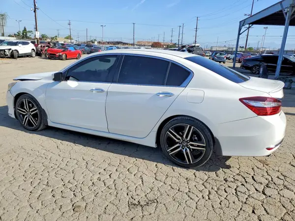 1HGCR2F57HA290066 2017 HONDA ACCORD - Image 2