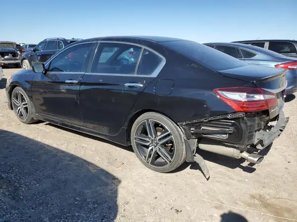 1HGCR2F57HA300904 2017 HONDA ACCORD - Image 2