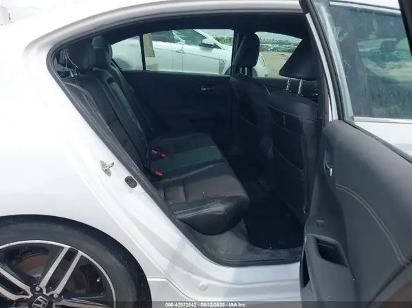 1HGCR2F57HA304130 2017 HONDA ACCORD - Image 8