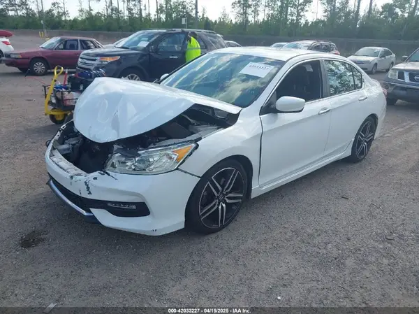 1HGCR2F57HA304161 2017 HONDA ACCORD - Image 2