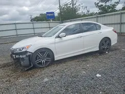 1HGCR2F57HA305763 2017 HONDA ACCORD