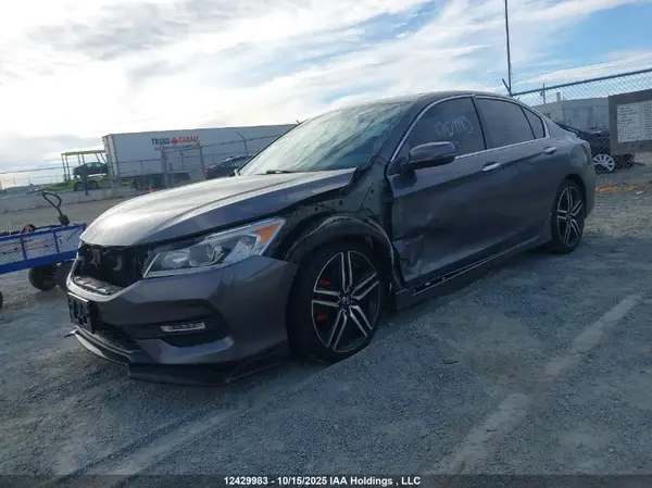 1HGCR2F57HA802909 2017 HONDA ACCORD - Image 2