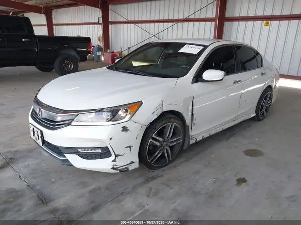 1HGCR2F58GA017832 2016 HONDA ACCORD - Image 2