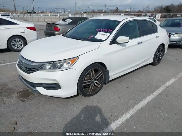 1HGCR2F58GA033660 2016 HONDA ACCORD - Image 2