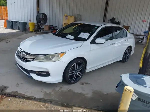 1HGCR2F58GA039989 2016 HONDA ACCORD - Image 2