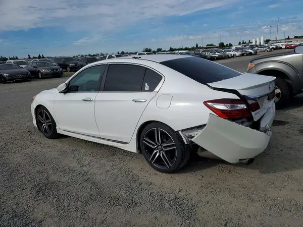 1HGCR2F58GA067713 2016 HONDA ACCORD - Image 2