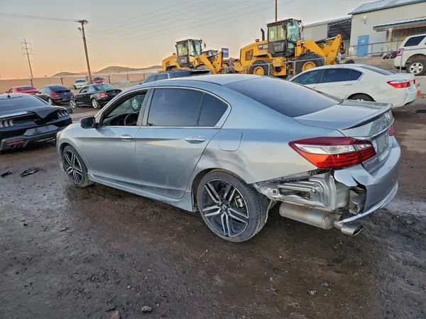 1HGCR2F58GA124198 2016 HONDA ACCORD - Image 2