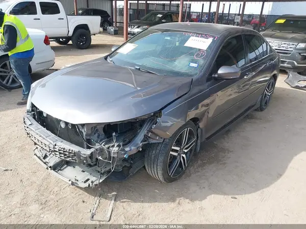 1HGCR2F58GA184885 2016 HONDA ACCORD - Image 2