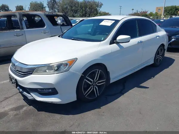1HGCR2F58GA189679 2016 HONDA ACCORD - Image 2