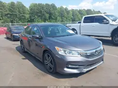 1HGCR2F58HA030811 2017 HONDA ACCORD