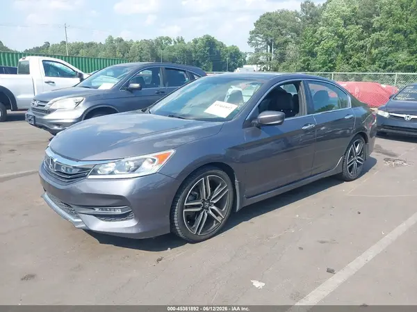 1HGCR2F58HA030811 2017 HONDA ACCORD - Image 2