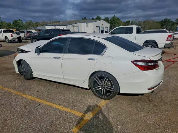 1HGCR2F58HA050671 2017 HONDA ACCORD - Image 2
