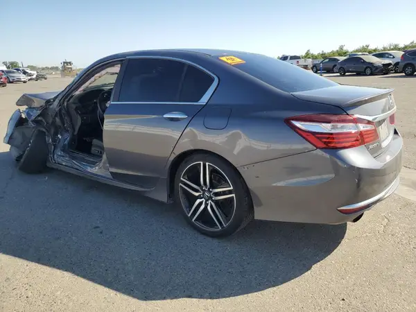 1HGCR2F58HA052498 2017 HONDA ACCORD - Image 2