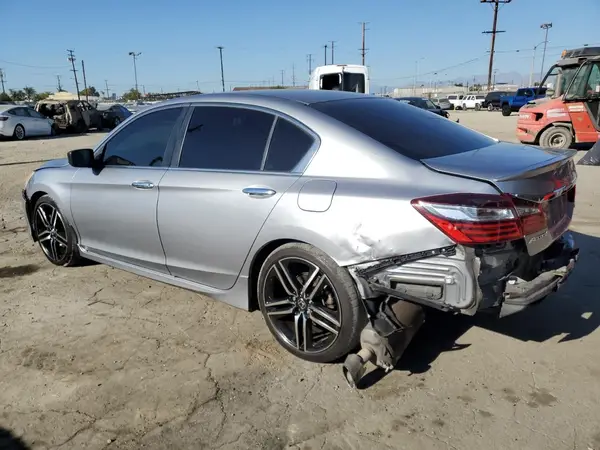 1HGCR2F58HA073433 2017 HONDA ACCORD - Image 2