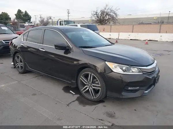1HGCR2F58HA076557 2017 HONDA ACCORD - Image 1