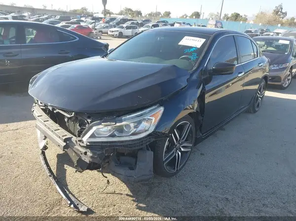 1HGCR2F58HA126681 2017 HONDA ACCORD - Image 2