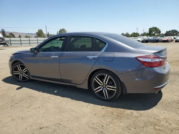 1HGCR2F58HA129337 2017 HONDA ACCORD - Image 2