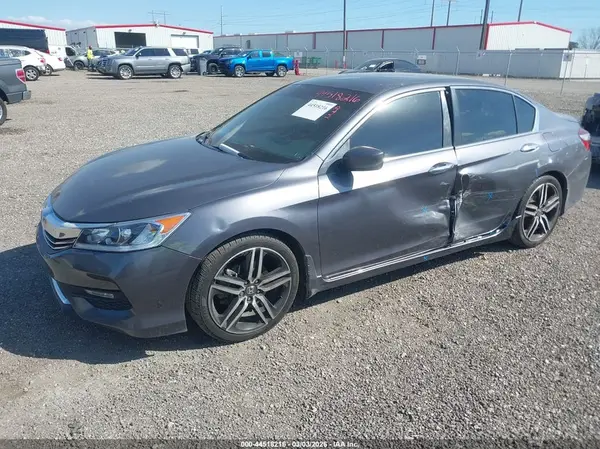 1HGCR2F58HA133808 2017 HONDA ACCORD - Image 2